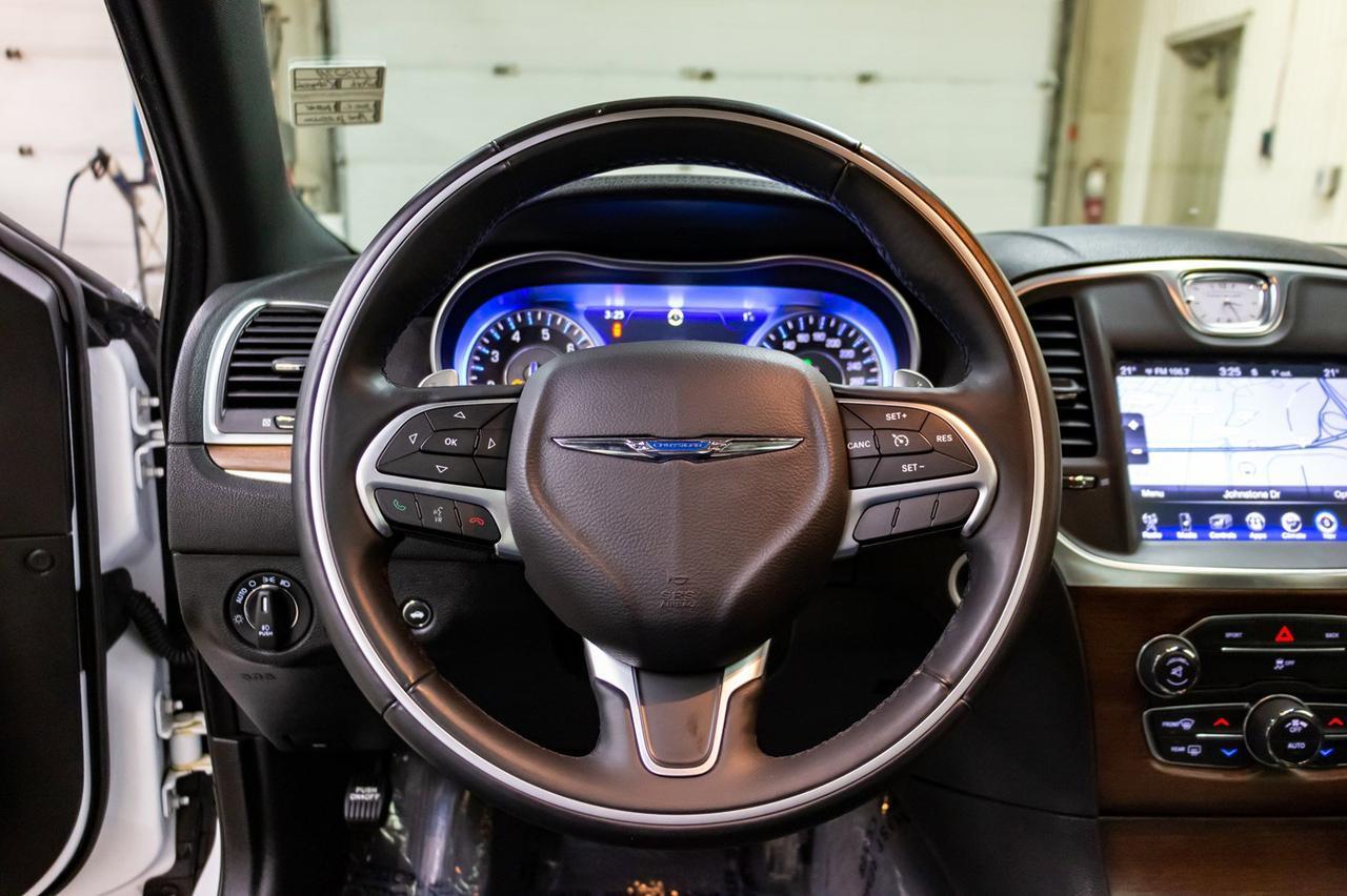 2016 Chrysler 300C AWD Platinum Leather Roof Nav Red Deer AB