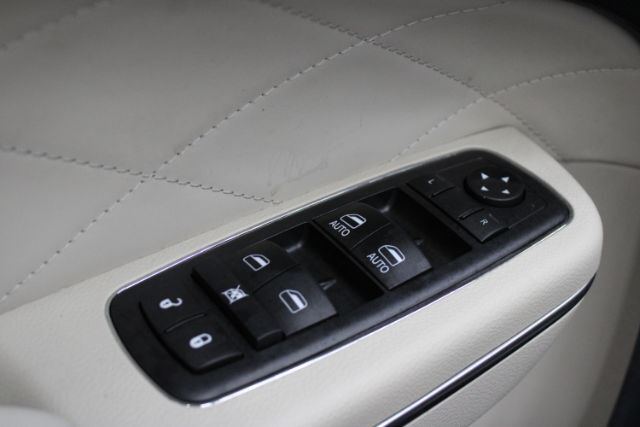 2016 Chrysler 300C Platinum AWD Chantilly VA