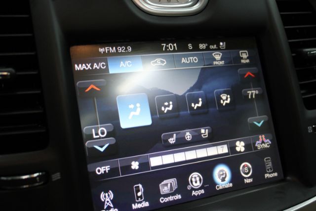 2016 Chrysler 300C Platinum AWD Chantilly VA