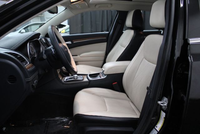2016 Chrysler 300C Platinum AWD Chantilly VA
