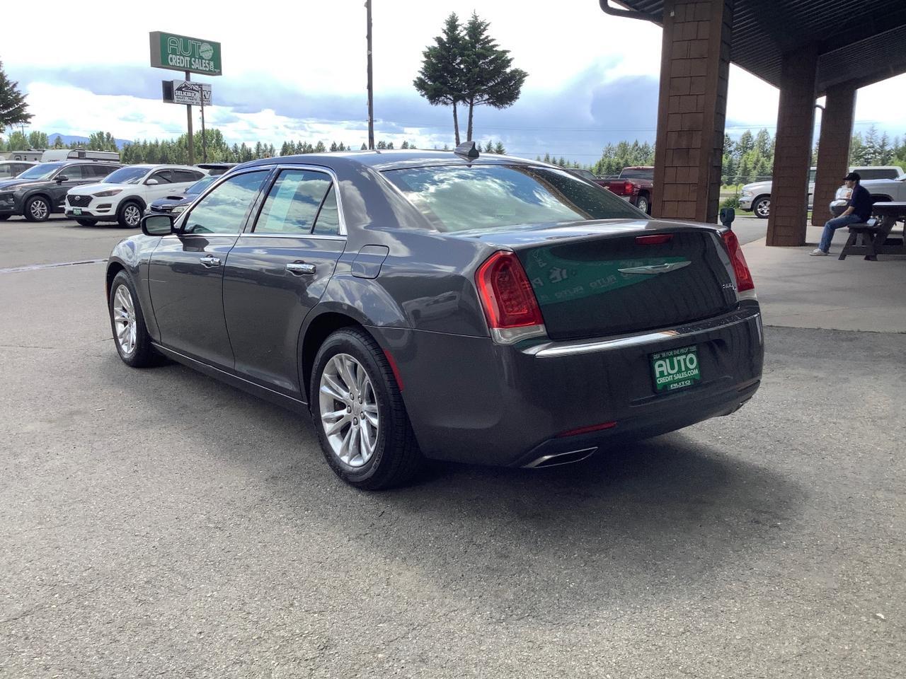 2016 Chrysler 300C RWD 4D SEDAN Hayden, ID