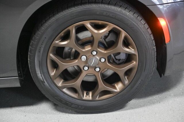 2016 Chrysler 300S Alloy Edition AWD 4dr Sedan Chicago IL