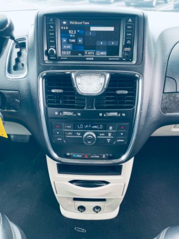 2016 Chrysler Town &amp; Country- SD / SAR Touring Hot Springs AR