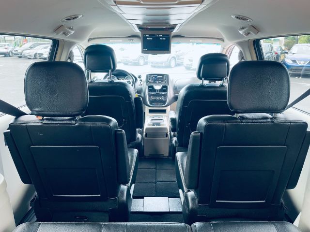 2016 Chrysler Town &amp; Country- SD / SAR Touring Hot Springs AR