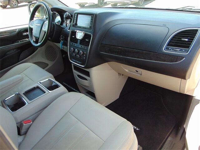 2016 Chrysler Town &amp; Country LX Santa Fe NM