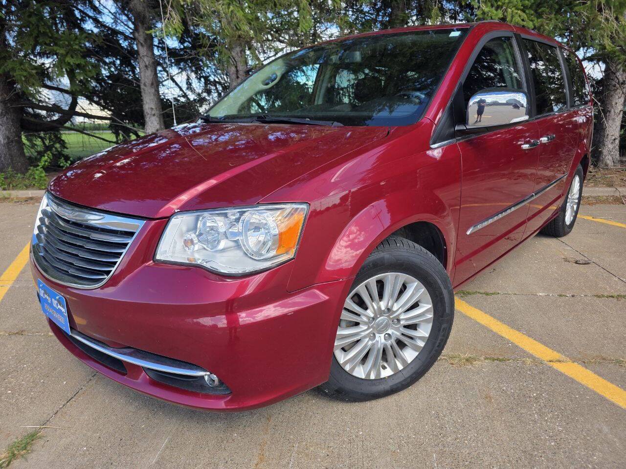 2016 Chrysler Town and Country Limited 4dr Mini Van Eldridge IA