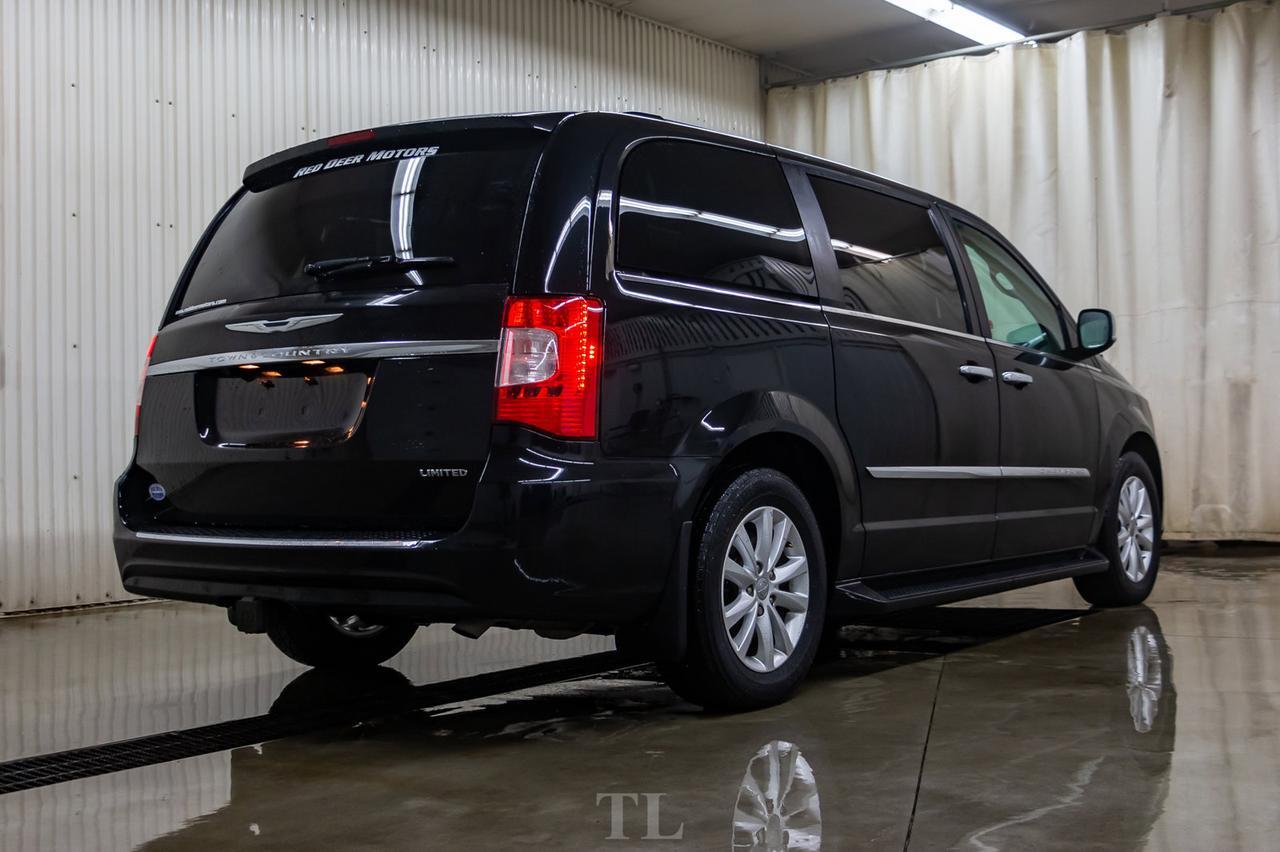 2016 Chrysler Town & Country Limited Leather Roof Nav DVD BCam Red Deer AB