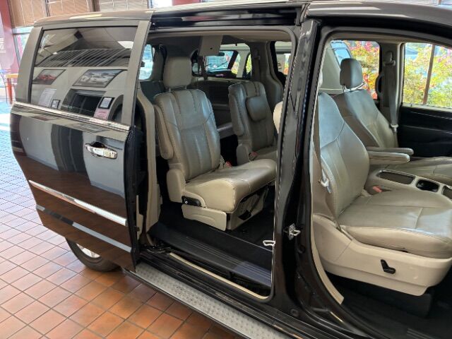 2016 Chrysler Town & Country Limited Platinum Charlotte NC