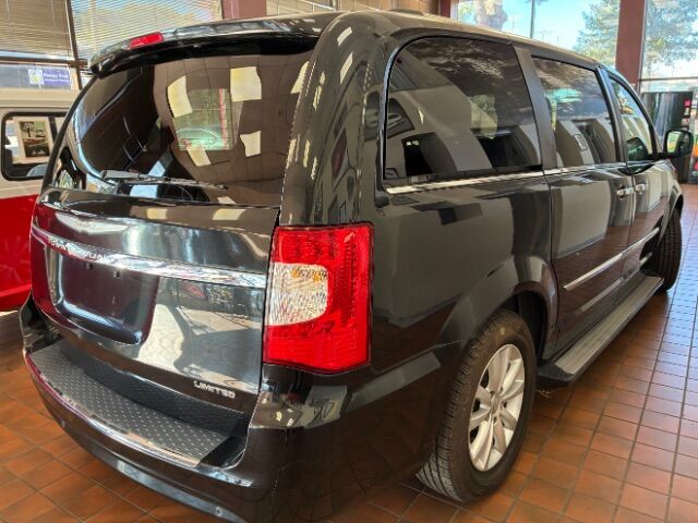 2016 Chrysler Town & Country Limited Platinum Charlotte NC