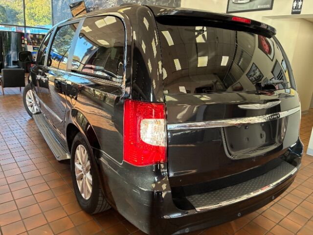 2016 Chrysler Town & Country Limited Platinum Charlotte NC