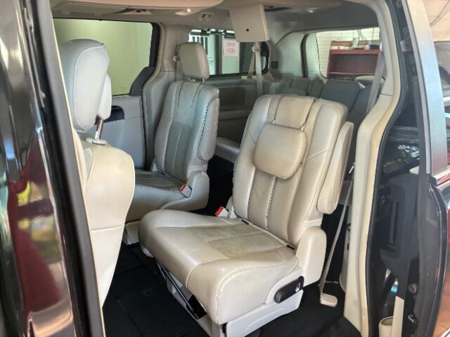 2016 Chrysler Town & Country Limited Platinum Charlotte NC