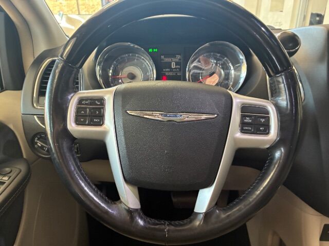 2016 Chrysler Town & Country Limited Platinum Charlotte NC