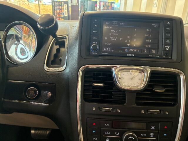 2016 Chrysler Town & Country Limited Platinum Charlotte NC