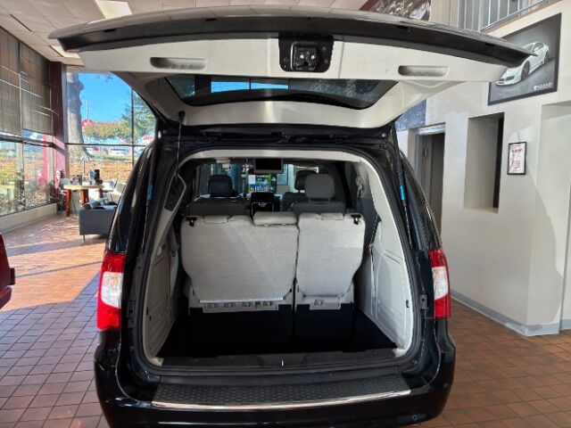 2016 Chrysler Town & Country Limited Platinum Charlotte NC