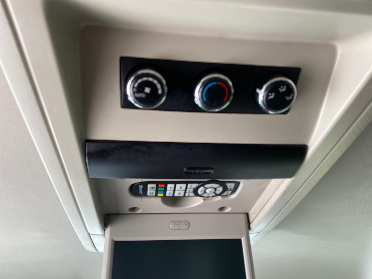 2016 Chrysler Town & Country REAR DOOR, HANDICAP RAMP LOW MILES 58,632 Pompano Beach FL