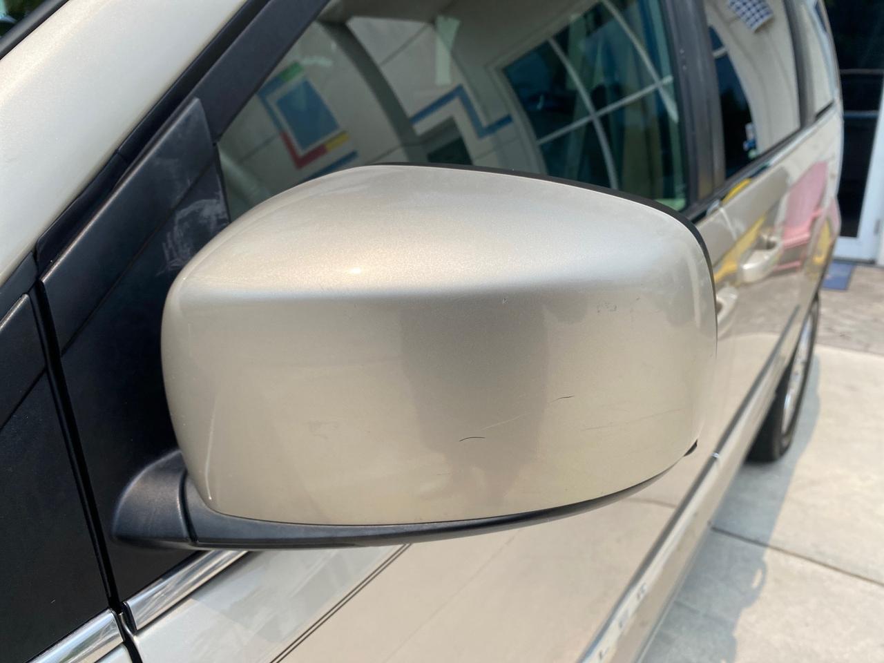 2016 Chrysler Town & Country REAR DOOR, HANDICAP RAMP LOW MILES 58,632 Pompano Beach FL