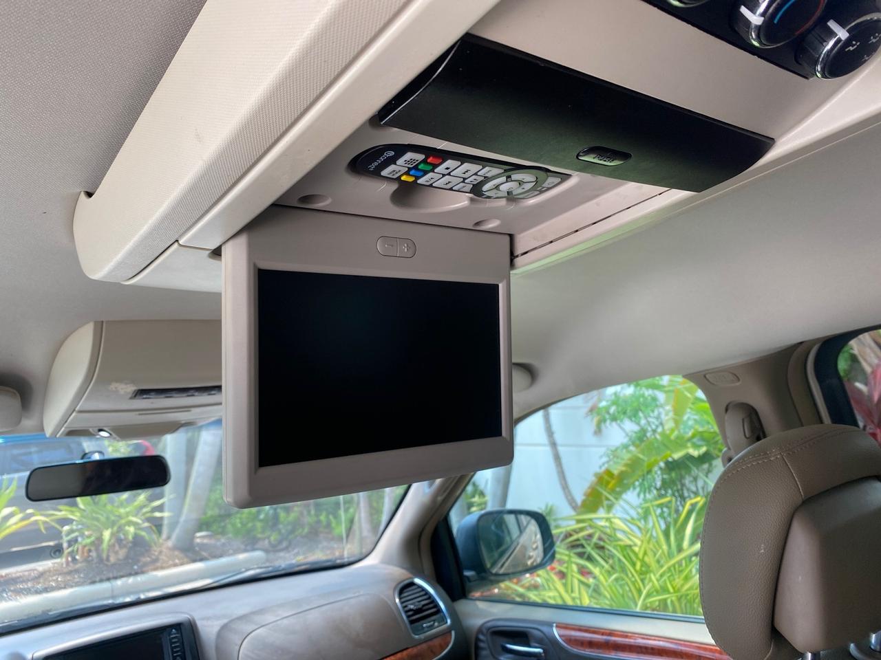 2016 Chrysler Town & Country REAR DOOR, HANDICAP RAMP LOW MILES 58,632 Pompano Beach FL