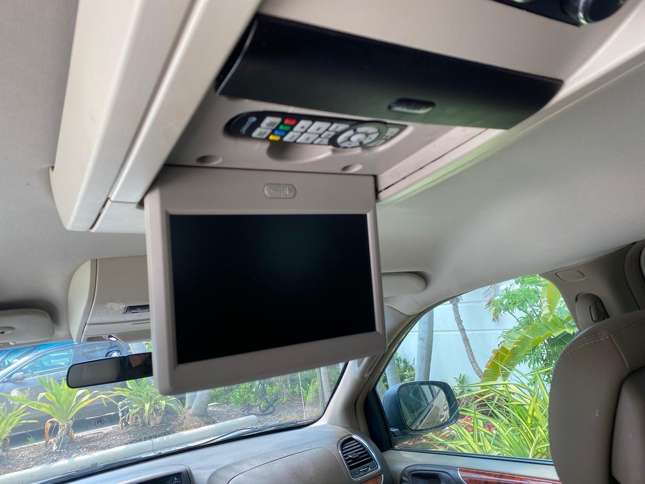 2016 Chrysler Town & Country REAR DOOR, HANDICAP RAMP LOW MILES 58,632 Pompano Beach FL