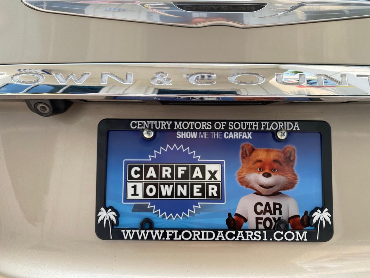 2016 Chrysler Town & Country REAR DOOR, HANDICAP RAMP LOW MILES 58,632 Pompano Beach FL