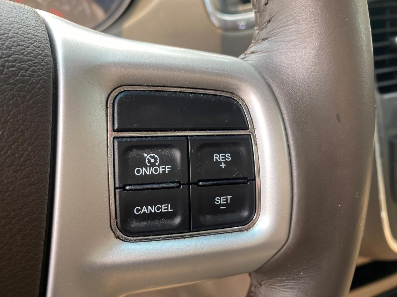 2016 Chrysler Town & Country REAR DOOR, HANDICAP RAMP LOW MILES 58,632 Pompano Beach FL
