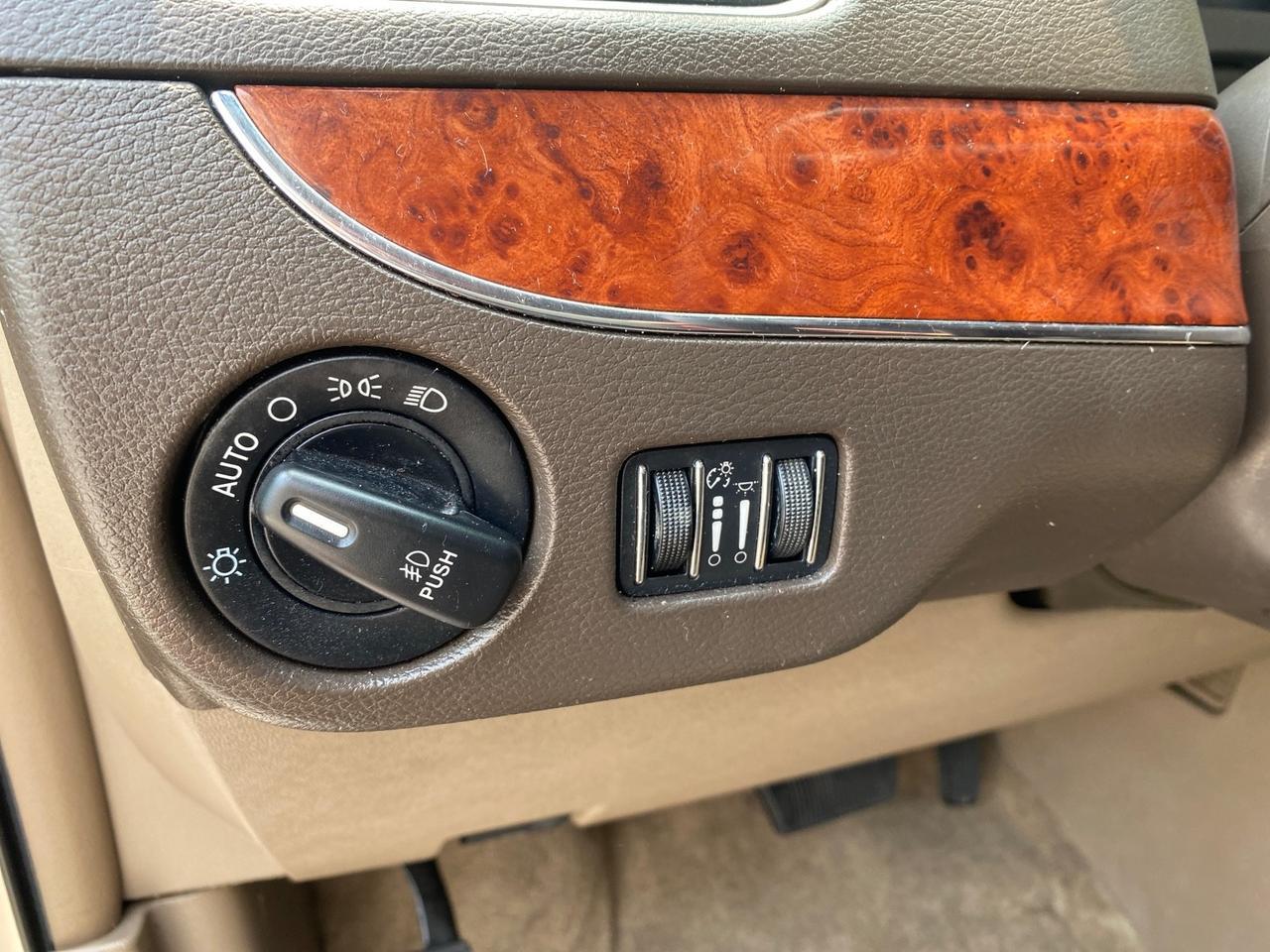 2016 Chrysler Town & Country REAR DOOR, HANDICAP RAMP LOW MILES 58,632 Pompano Beach FL