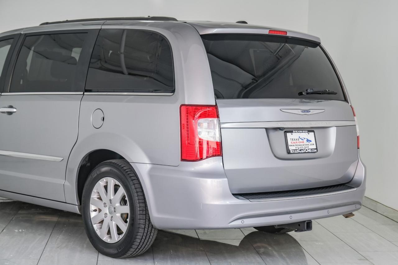 2016 Chrysler Town & Country TOURING BLIND SPOT ASSIST NAVIGATION TV ENTERTAINMENT LEATHER SE Carrollton TX