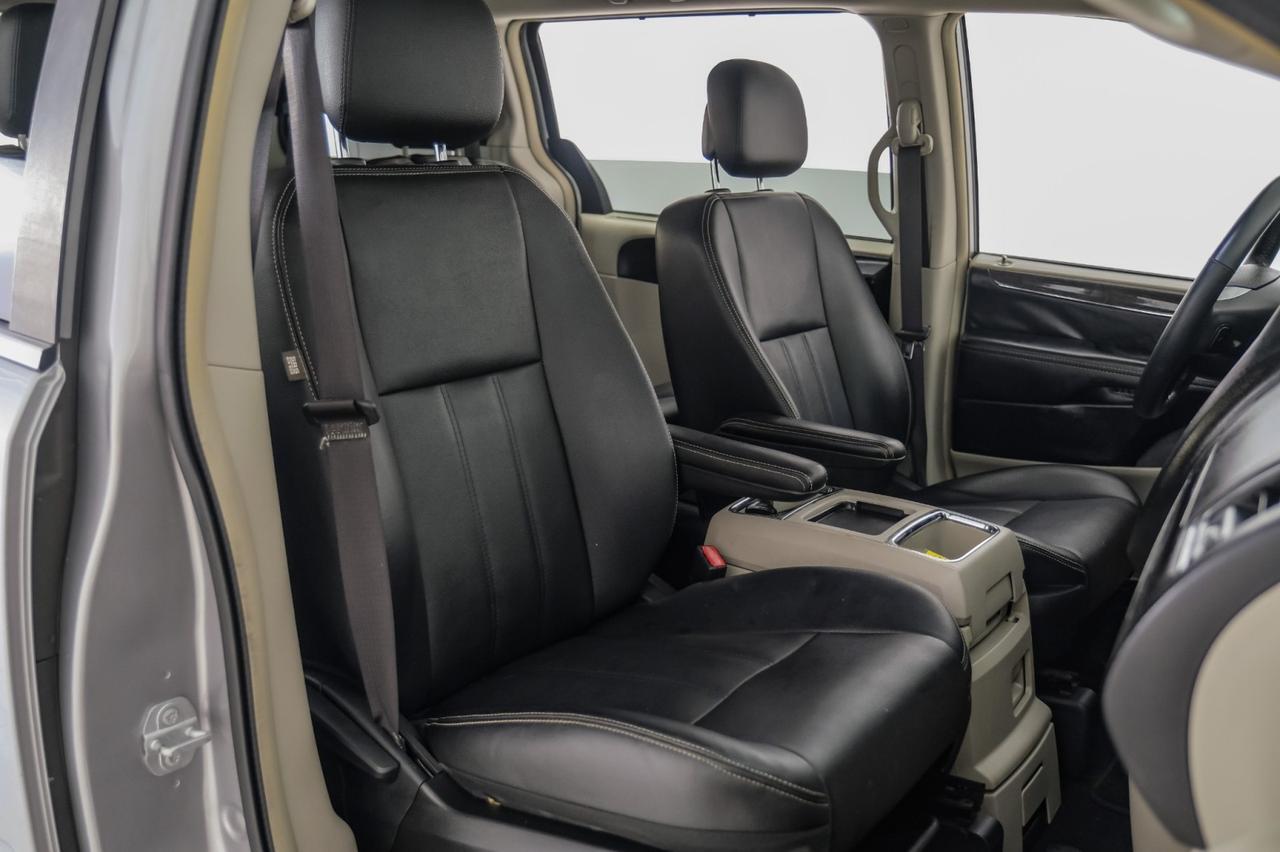 2016 Chrysler Town & Country TOURING BLIND SPOT ASSIST NAVIGATION TV ENTERTAINMENT LEATHER SE Carrollton TX