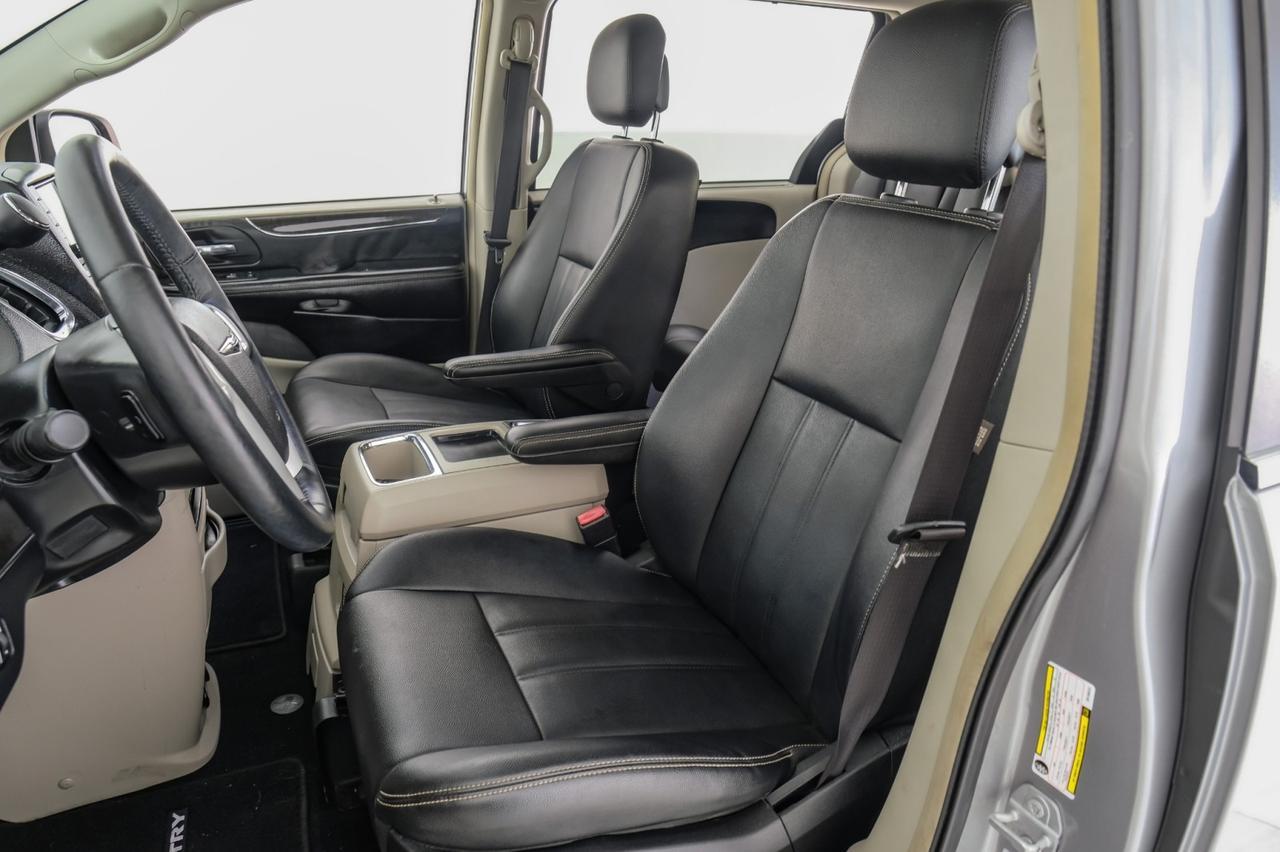 2016 Chrysler Town & Country TOURING BLIND SPOT ASSIST NAVIGATION TV ENTERTAINMENT LEATHER SE Carrollton TX