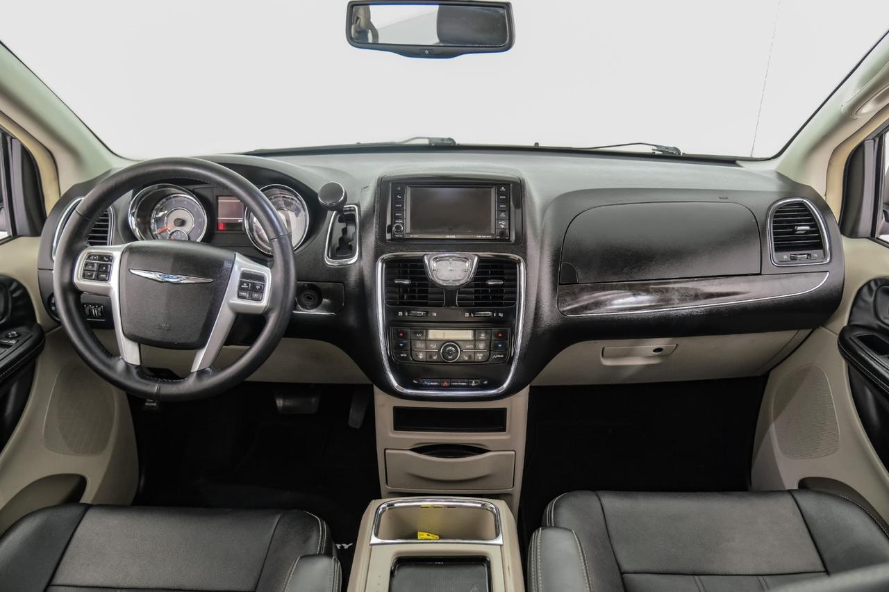 2016 Chrysler Town & Country TOURING BLIND SPOT ASSIST NAVIGATION TV ENTERTAINMENT LEATHER SE Carrollton TX