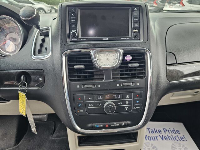 2016 Chrysler Town and Country TOURING College Park GA