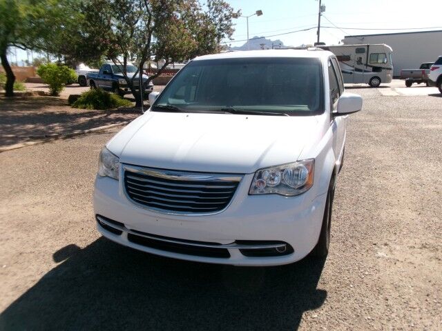 2016 Chrysler Town & Country Touring