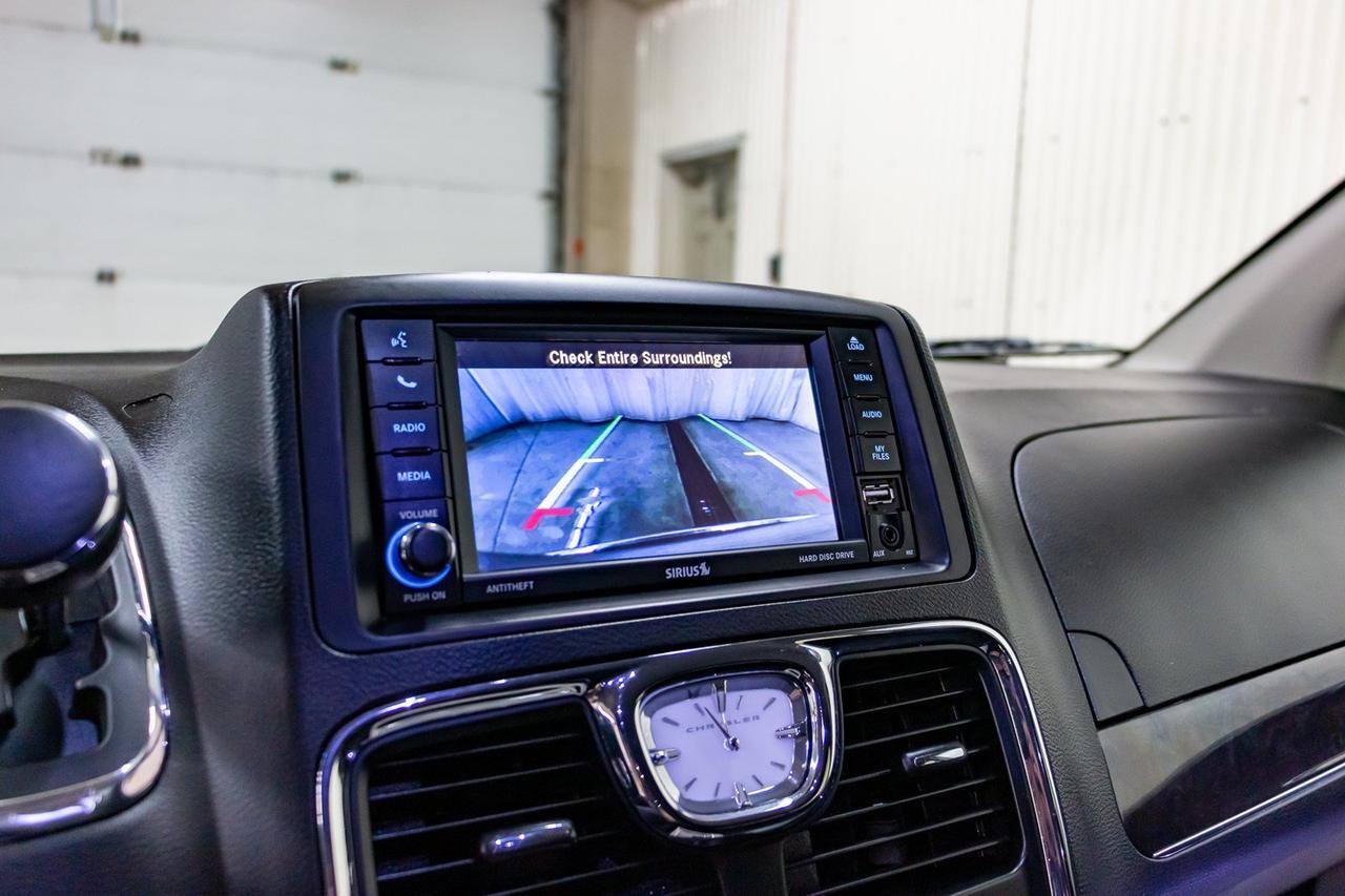 2016 Chrysler Town & Country Touring BCam Red Deer AB