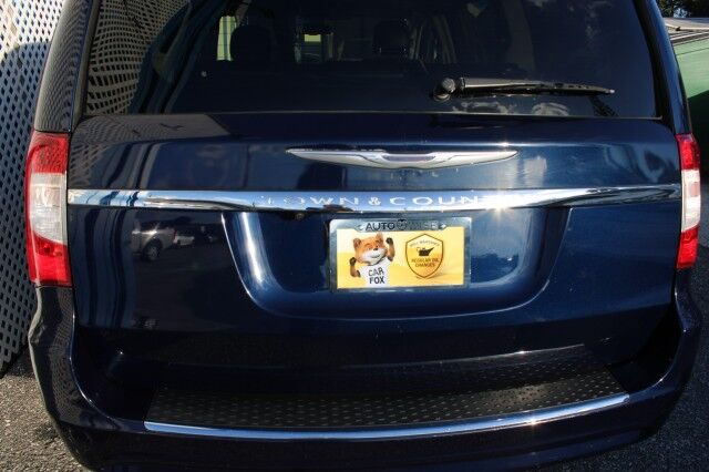 2016 Chrysler Town & Country Touring DVD Melbourne FL