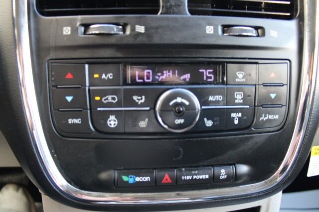 2016 Chrysler Town & Country Touring DVD Melbourne FL