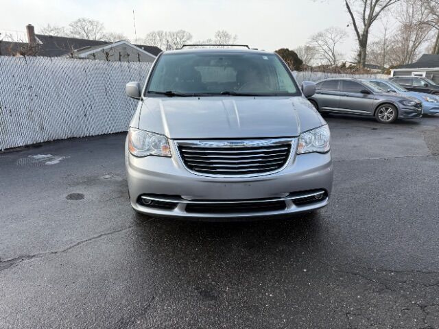 2016 Chrysler Town & Country Touring East Islip NY