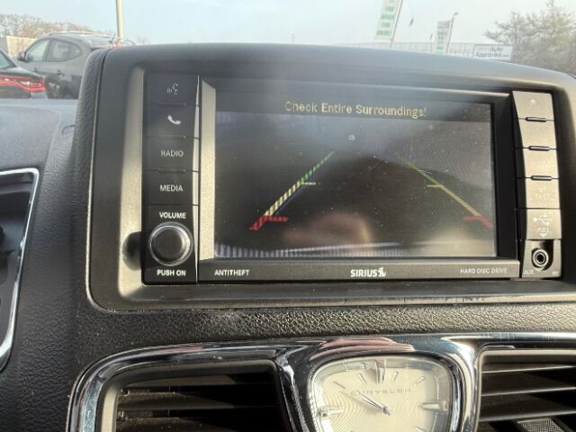 2016 Chrysler Town & Country Touring East Islip NY