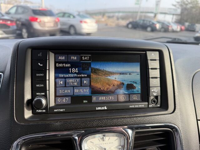 2016 Chrysler Town & Country Touring East Islip NY