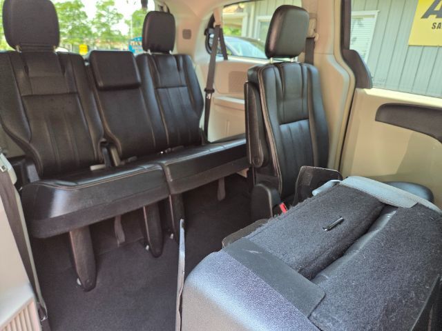 2016 Chrysler Town & Country Touring Elgin IL