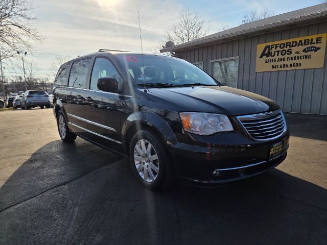 2016 Chrysler Town & Country Touring