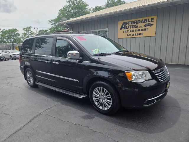 2016 Chrysler Town & Country Touring-L