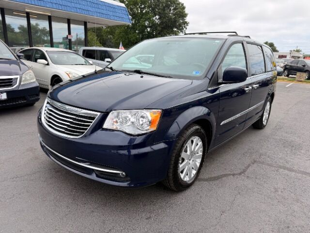 2016 Chrysler Town & Country