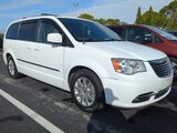 2016 Chrysler Town & Country Touring Oshkosh WI