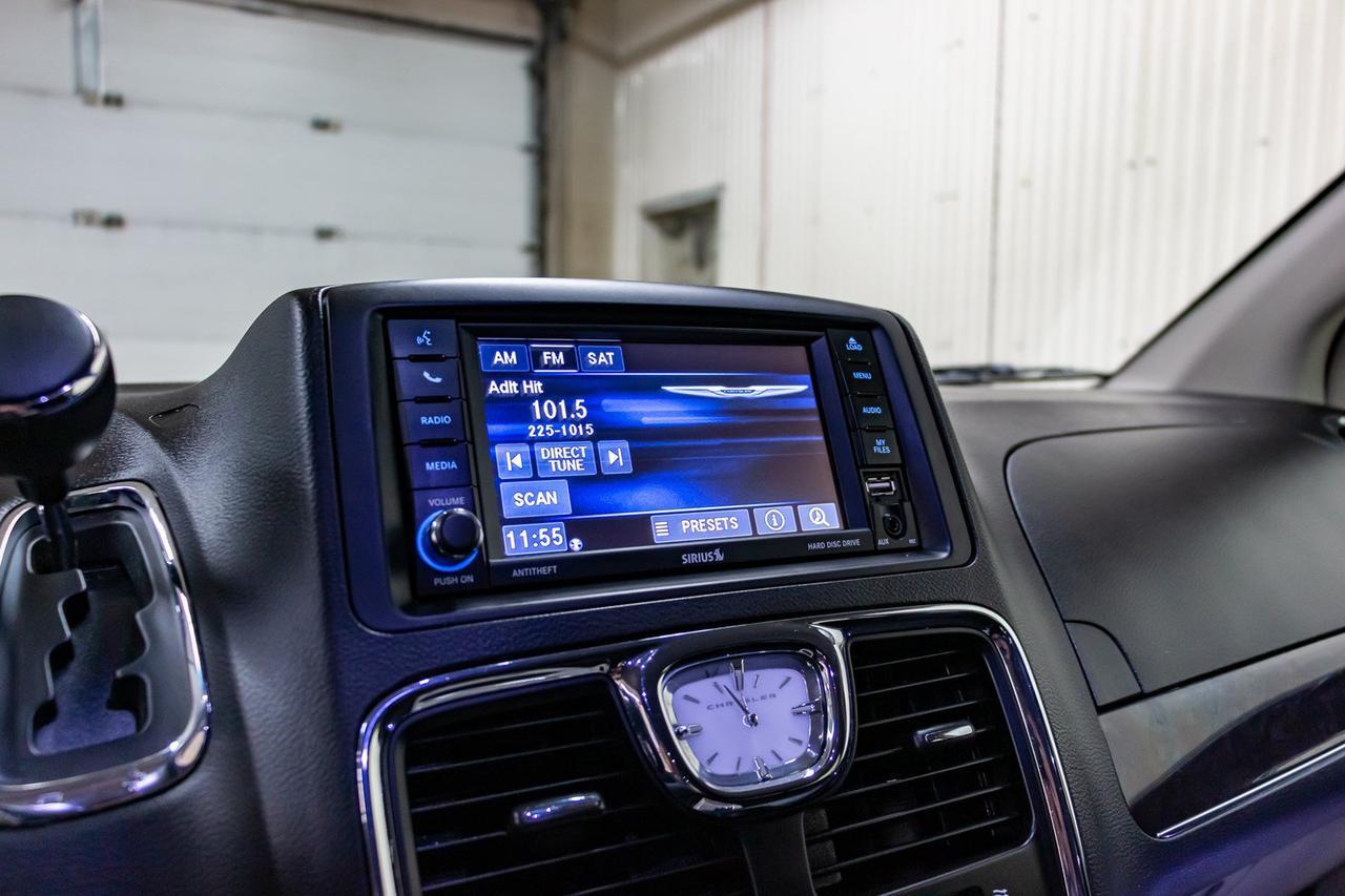 2016 Chrysler Town & Country Touring Red Deer AB
