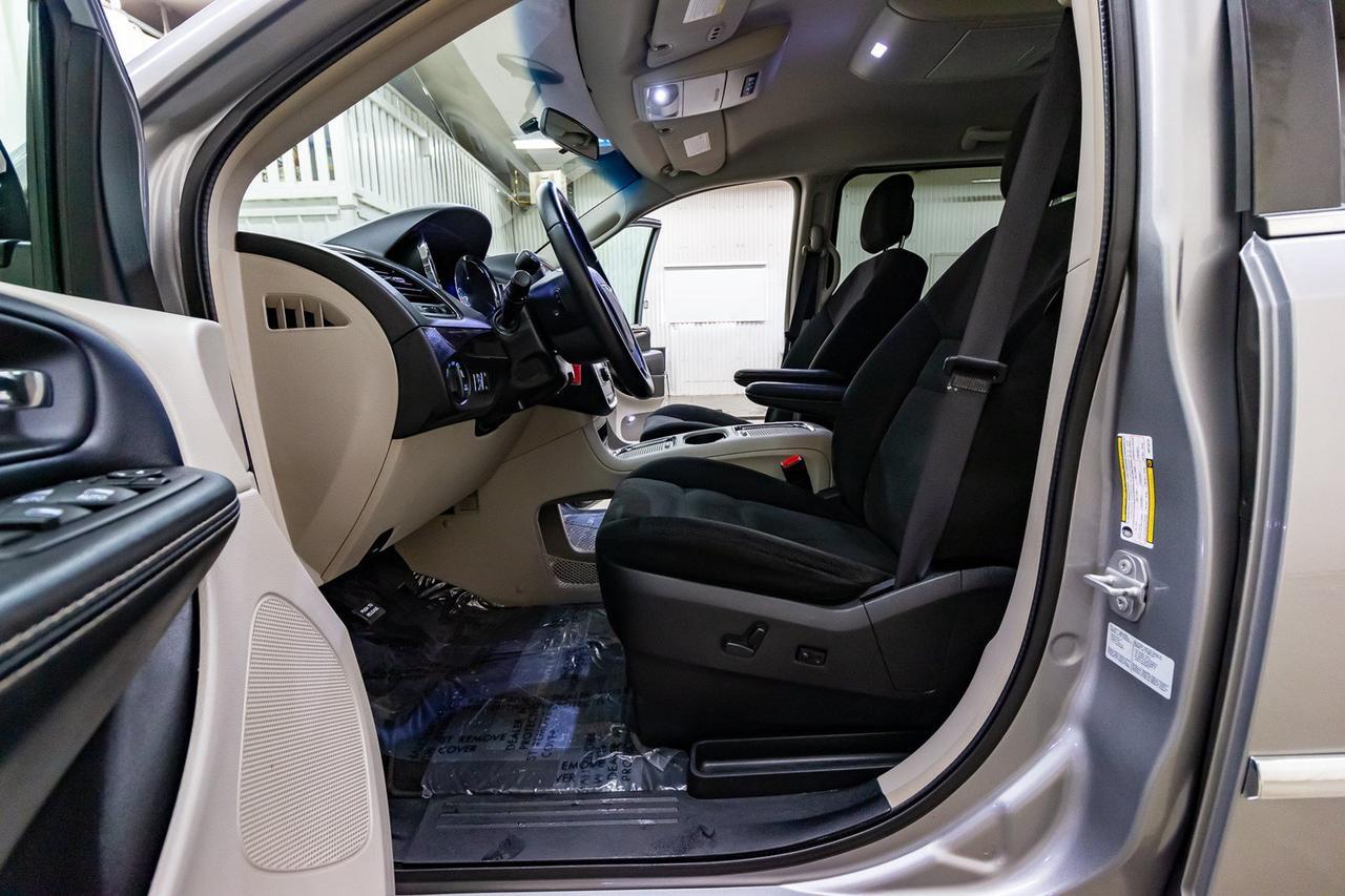 2016 Chrysler Town & Country Touring Red Deer AB