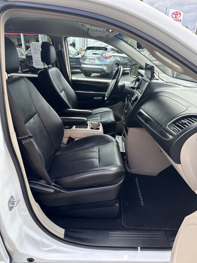 2016 Chrysler Town & Country Touring Spokane Valley WA