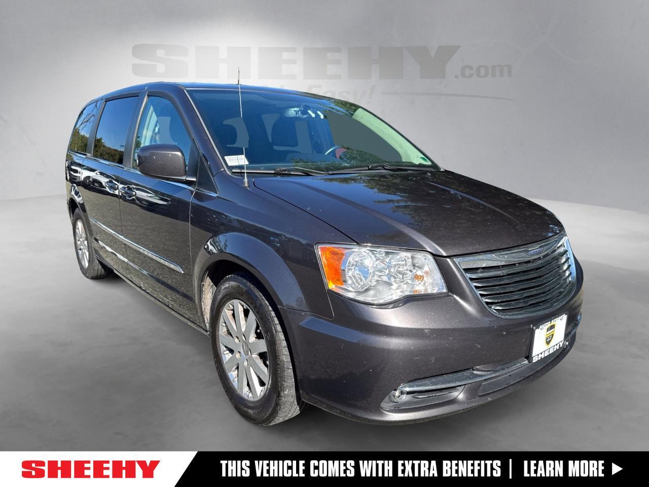 2016 Chrysler Town &amp; Country Touring