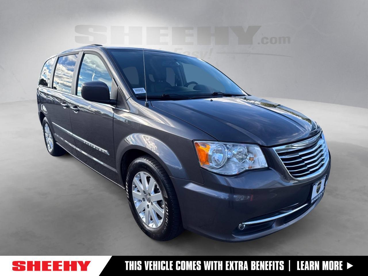 2016 Chrysler Town &amp; Country Touring