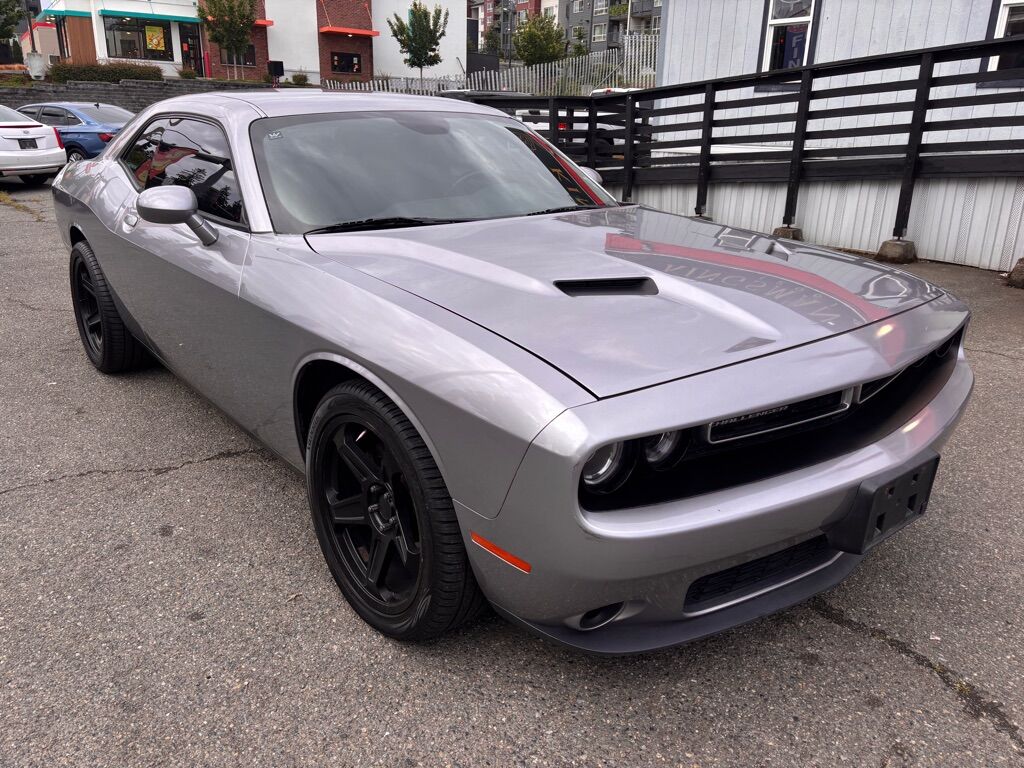 2016 DODGE CHALLENGER SXT