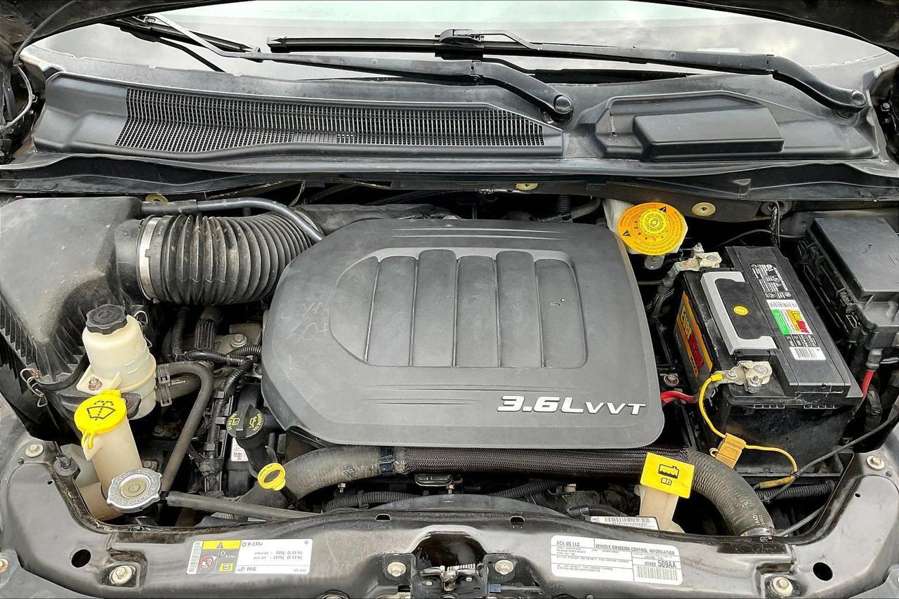 2016 DODGE GRAND CARAVAN CREW Houston TX