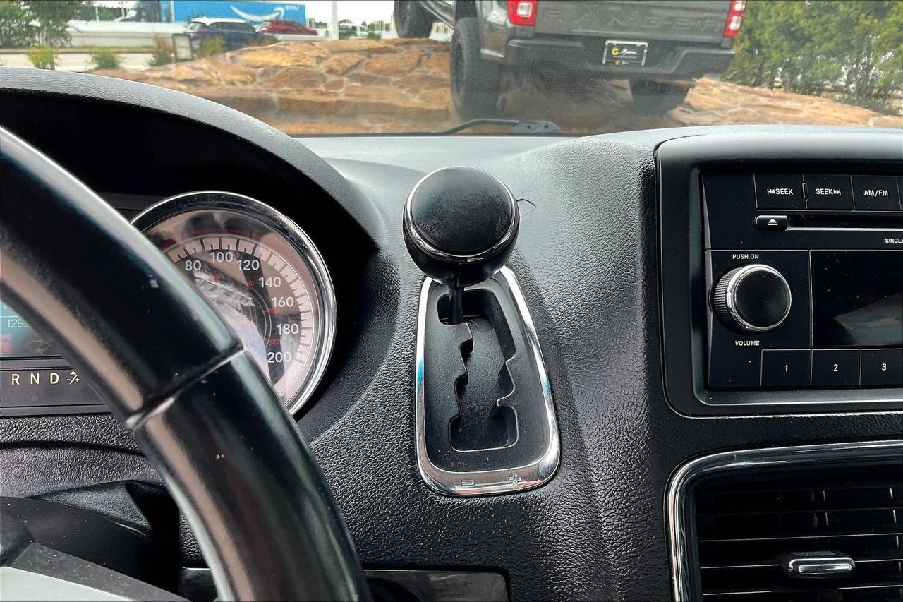 2016 DODGE GRAND CARAVAN CREW Houston TX